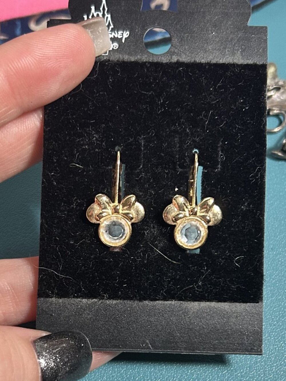 Walt Disney World Minnie Mouse Gold Tone Leverback Crystal Drop Earrings Vintage